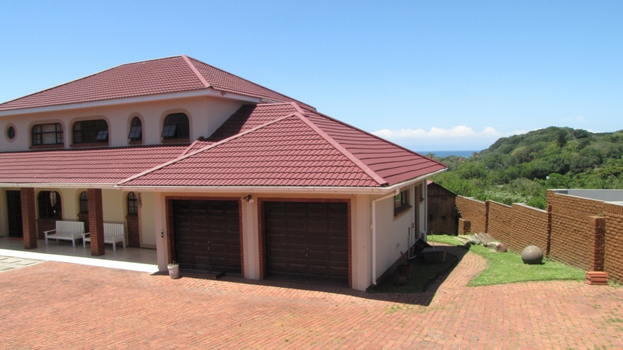 6 Bedroom Property for Sale in Baysville Eastern Cape